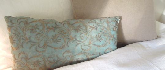 linen, pillows, custom, nikkidesigns, canada