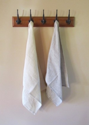 2 tea towels.530