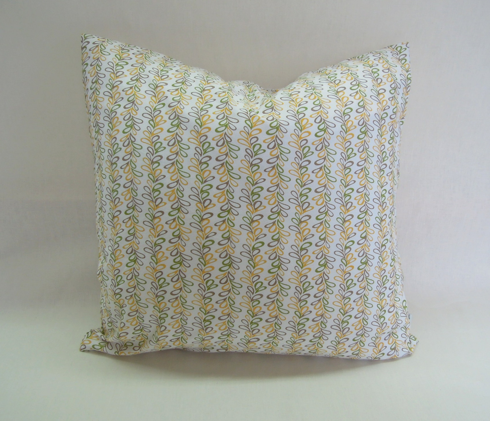 March 2015 Giveaway – Organic Cotton Pillow Cover