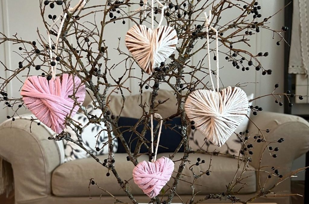 How to Make Yarn Hearts for Valentines