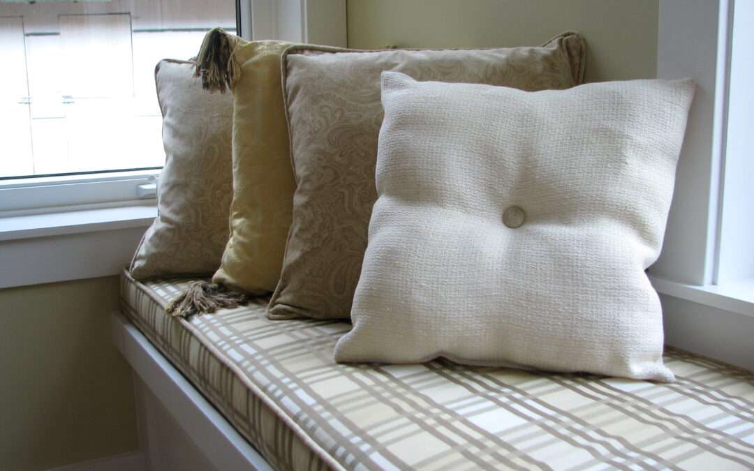 How to Create a Cozy Small Space with Sustainable Textiles
